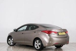 Седан Hyundai Elantra 2012 года, 1019000 рублей, Красноярск