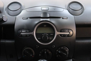 Хетчбэк Mazda 2 2008 года, 779000 рублей, Омск