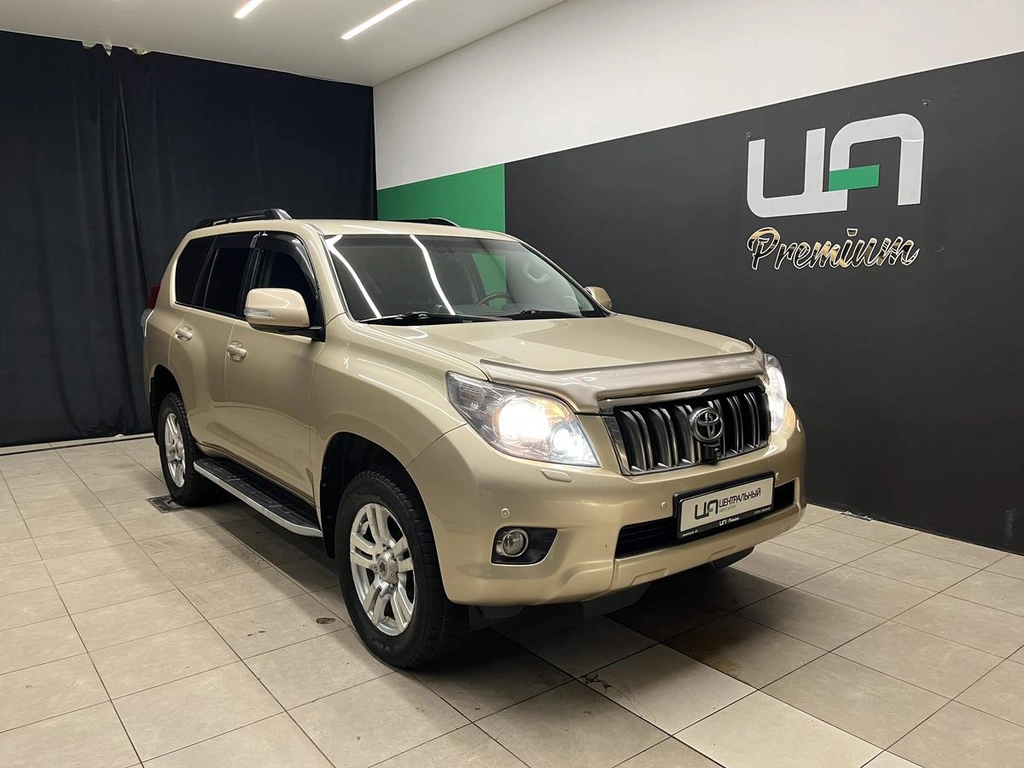 Внедорожник Toyota Land Cruiser Prado 2010 года, 2950000 рублей, Красноярск
