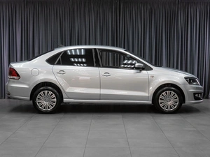 Седан Volkswagen Polo 2017 года, 977000 рублей, Тюмень
