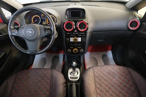 Хетчбэк Opel Corsa 2012 года, 489000 рублей, Омск