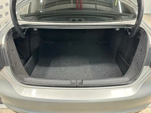 Седан Volkswagen Jetta 2012 года, 1081500 рублей, Красноярск