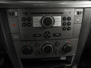 Седан Opel Vectra 2006 года, 349000 рублей, Тюмень