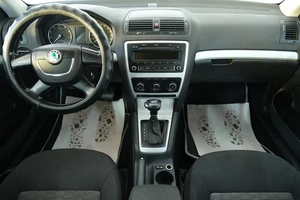 Лифтбек Skoda Octavia 2011 года, 779000 рублей, Омск