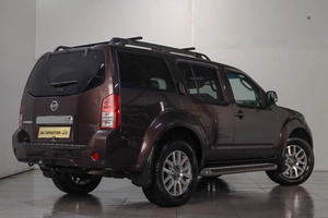Внедорожник Nissan Pathfinder 2012 года, 1619000 рублей, Челябинск