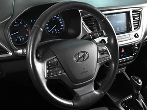 Седан Hyundai Solaris 2018 года, 1659000 рублей, Ростов-на-Дону