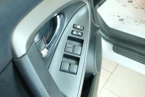 Внедорожник Toyota RAV4 2011 года, 1489000 рублей, Омск