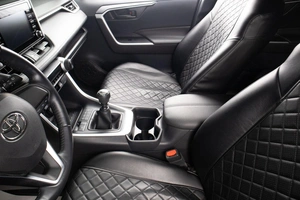 Внедорожник Toyota RAV4 2020 года, 2899000 рублей, Оренбург