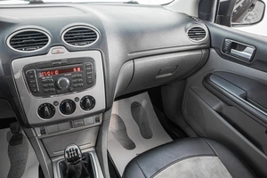 Хетчбэк Ford Focus 2010 года, 519000 рублей, Барнаул