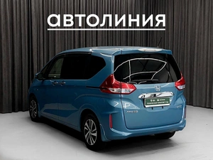 Минивэн Honda Freed 2016 года, 1420000 рублей, Красноярск