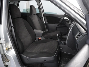 Седан ВАЗ (LADA) Priora 2011 года, 630000 рублей, Красный Пахарь