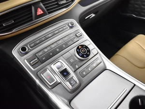 Внедорожник Hyundai Santa Fe 2021 года, 2943100 рублей, Казань