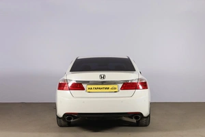 Седан Honda Accord 2013 года, 1849000 рублей, Новосибирск