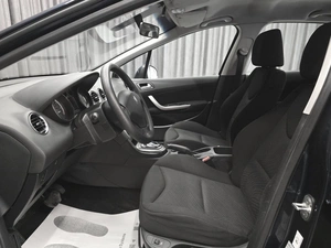 Хетчбэк Peugeot 308 2010 года, 520000 рублей, Красноярск