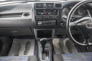Внедорожник Toyota RAV4 1996 года, 399000 рублей, Барнаул