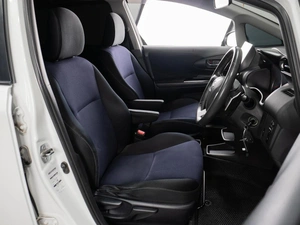 Минивэн Toyota Wish 2012 года, 1579000 рублей, Тюмень