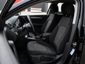 Седан Volkswagen Passat 2011 года, 1065000 рублей, Краснодар