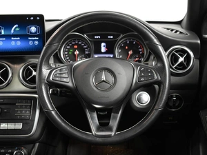 Внедорожник Mercedes-benz GLA-класс 2019 года, 2299900 рублей, Казань
