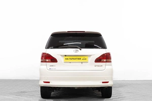 Минивэн Toyota Ipsum 2003 года, 799000 рублей, Барнаул