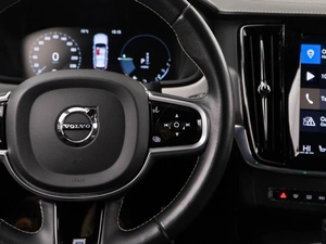 Универсал Volvo V90 2019 года, 3849999 рублей, Москва