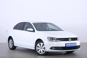 Седан Volkswagen Jetta 2013 года, 1039000 рублей, Омск
