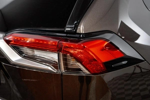 Внедорожник Toyota RAV4 2021 года, 3599000 рублей, Барнаул
