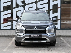 Внедорожник Mitsubishi Outlander 2023 года, 3850000 рублей, Волгоград