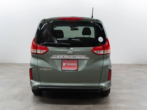 Минивэн Honda Freed+ 2021 года, 1840000 рублей, Красноярск