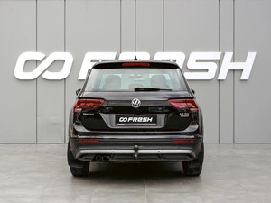 Внедорожник Volkswagen Tiguan 2017 года, 2698000 рублей, Краснодар