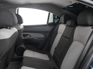 Седан Chevrolet Cruze 2011 года, 678125 рублей, Омск