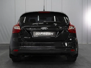 Хетчбэк Ford Focus 2011 года, 610000 рублей, Омск