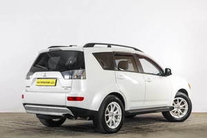 Внедорожник Mitsubishi Outlander 2012 года, 999000 рублей, Тюмень