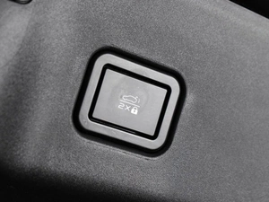 Лифтбек Changan UNI-V 2023 года, 2478000 рублей, Воронеж