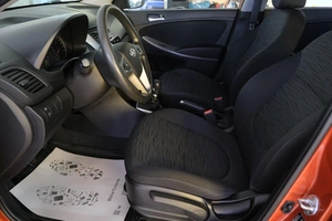 Хетчбэк Hyundai Solaris 2015 года, 989000 рублей, Омск