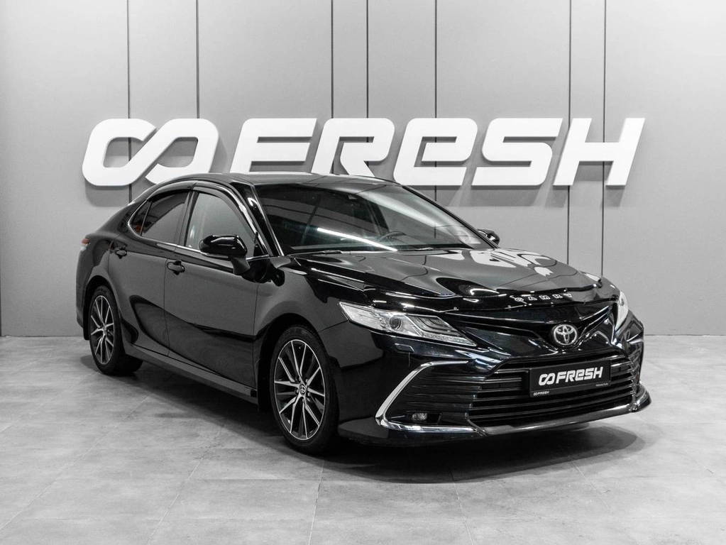 Седан Toyota Camry 2021 года, 2899000 рублей, Тюмень