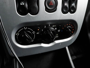 Седан Renault Logan 2013 года, 599000 рублей, Воронеж