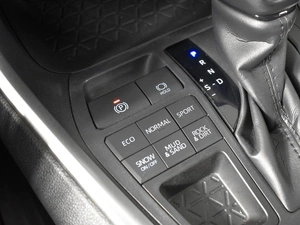 Внедорожник Toyota RAV4 2021 года, 3749200 рублей, Казань