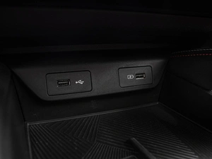 Внедорожник Geely Coolray 2024 года, 2250000 рублей, Волгоград