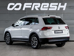 Внедорожник Volkswagen Tiguan 2019 года, 2600000 рублей, Краснодар