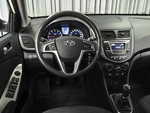 Седан Hyundai Solaris 2016 года, 938000 рублей, Ставрополь