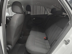 Седан Volkswagen Polo 2017 года, 1040000 рублей, Красноярск