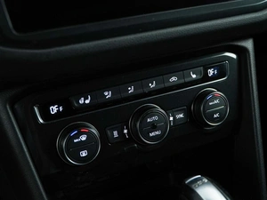 Внедорожник Volkswagen Tiguan 2018 года, 1799077 рублей, Москва