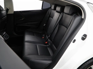 Седан Lexus ES 2020 года, 3227077 рублей, Москва