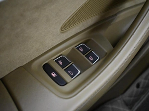 Седан Audi A8 2011 года, 1569900 рублей, Казань