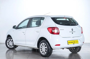 Хетчбэк Renault Sandero 2018 года, 879000 рублей, Челябинск