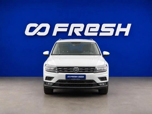 Внедорожник Volkswagen Tiguan 2018 года, 2389000 рублей, Москва