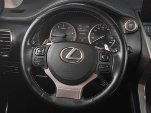 Внедорожник Lexus NX 2017 года, 2999000 рублей, Тюмень