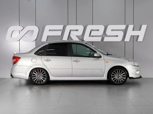 Седан ВАЗ (LADA) Granta 2015 года, 849000 рублей, Красный Пахарь