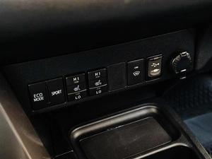 Внедорожник Toyota RAV4 2016 года, 2190000 рублей, Краснодар