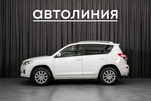 Внедорожник Toyota RAV4 2010 года, 1335000 рублей, Красноярск